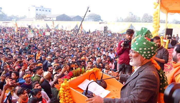 स्वतंत्र देव सिंह का अखिलेश यादव पर निशाना, बोले "गुंडों को छुड़ाने के लिए अब मियां जान के फोन नहीं आते"